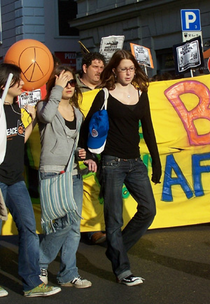 Manif 4 pace.jpg