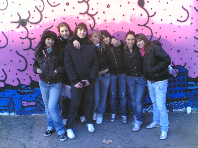 ragazze_murale_1.jpg