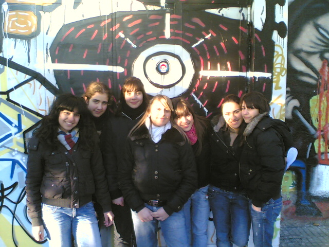 ragazze_murale_2.jpg