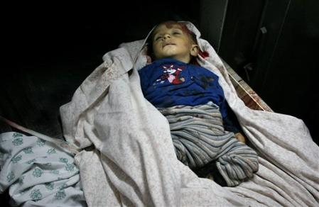 haitham_ali_1_an_Gaza_beach_96_2006.jpg